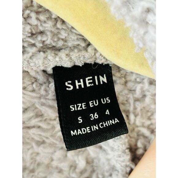 Shein Women’s Size 4 Gray Asymmetrical Zippered Neck Fuzzy Cropped Top - Picture 9 of 9